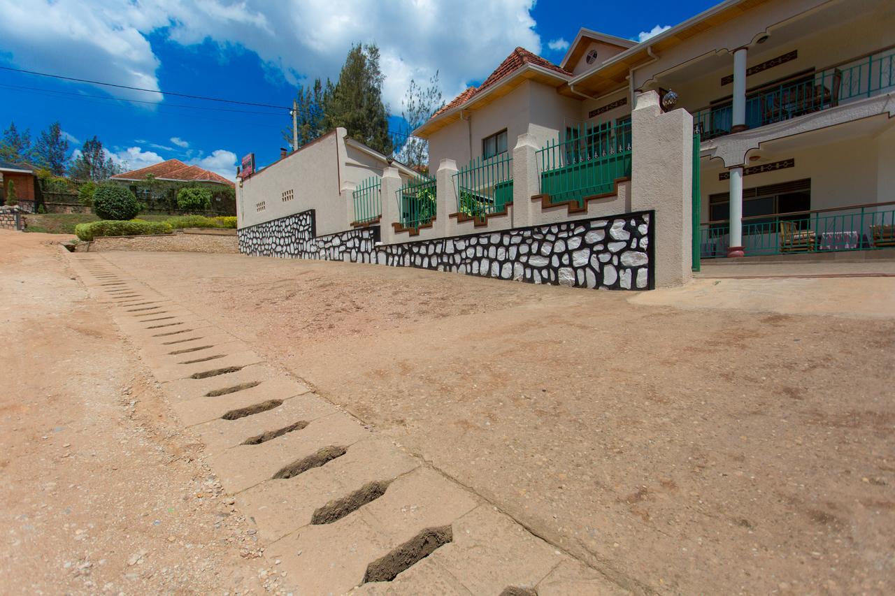 Auberge Saint Jean Leopold Kigali Exterior photo